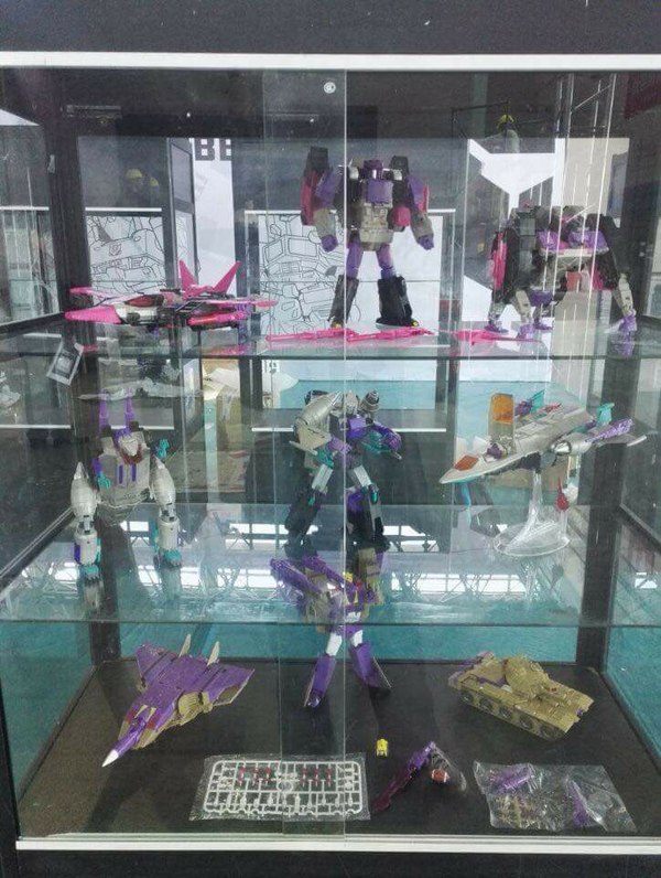 KFC   Hobbyfree 2017 Expo In China Featuring Many Third Party Unofficial Figures   MMC, FansHobby, Iron Factory, FansToys, More  (39 of 45)